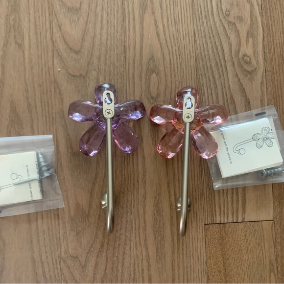 Flower Wall Hooks - Pottery Barn Kids - Picture 2 of 3